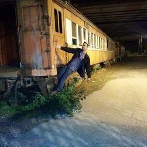 Meet your Posher, Ricky